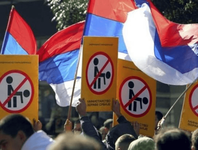 Manifestación en contra del orgullo